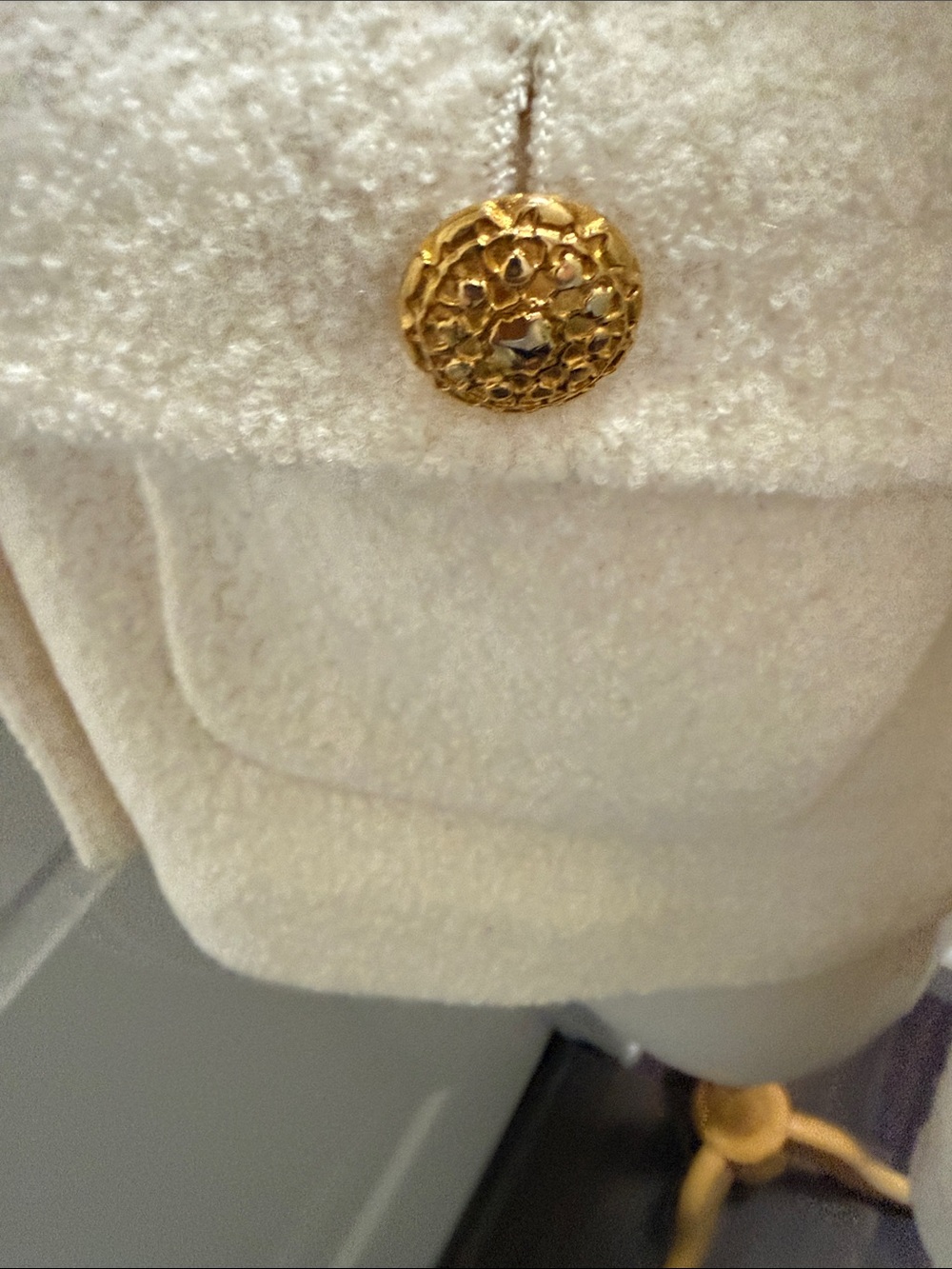 Zara Cream Bouclé Cropped Blazer with Gold Buttons - Picture 3 of 10